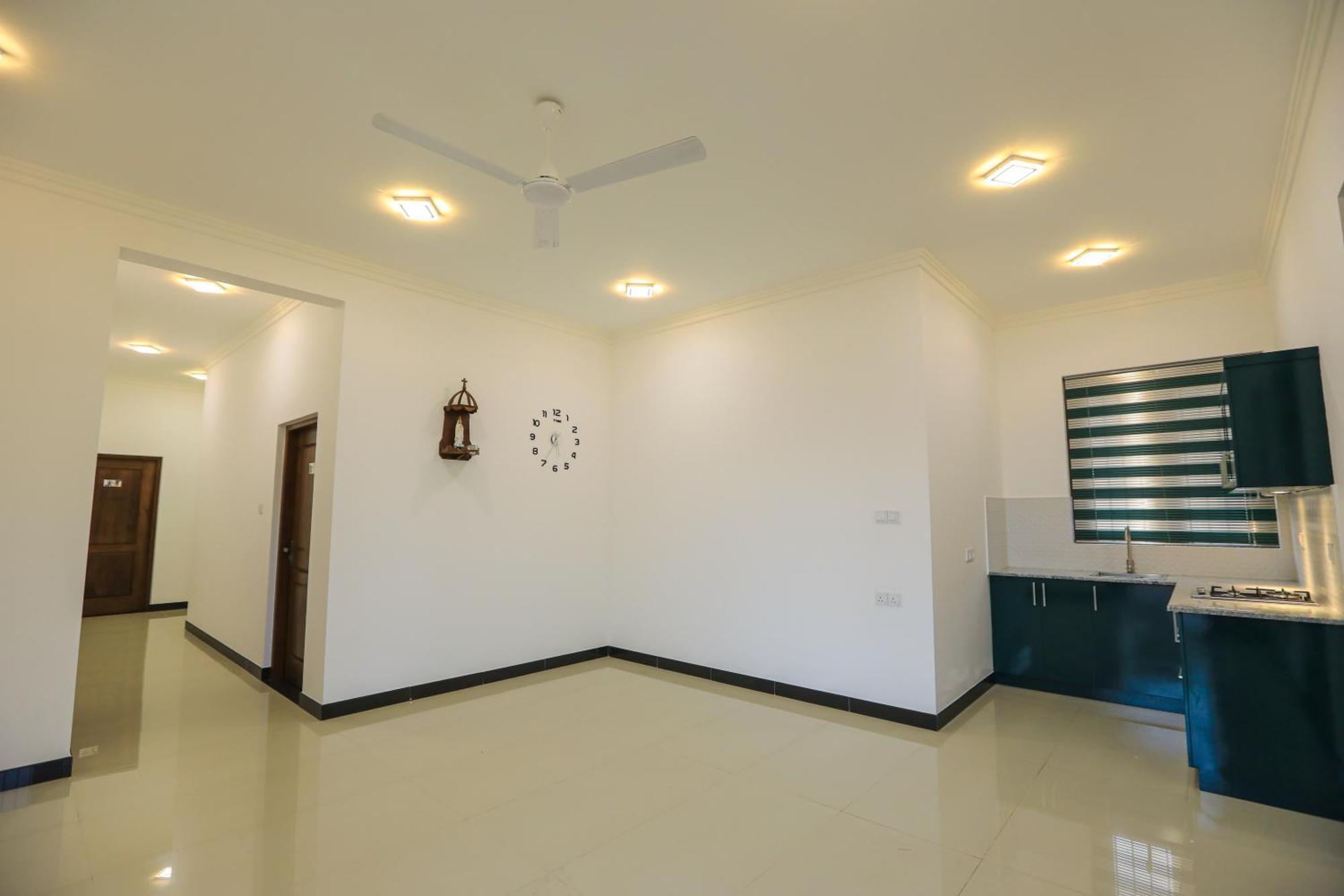D Marit Motel Negombo Exterior foto